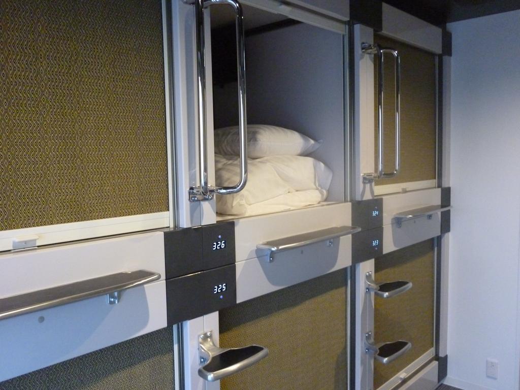 Capsule Resort Kyoto Square Экстерьер фото