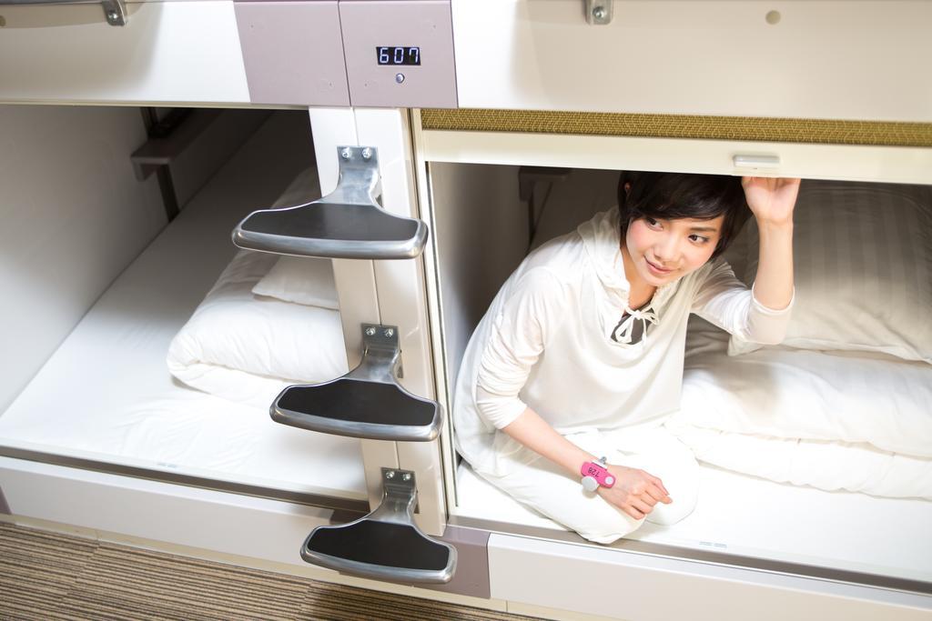 Capsule Resort Kyoto Square Экстерьер фото