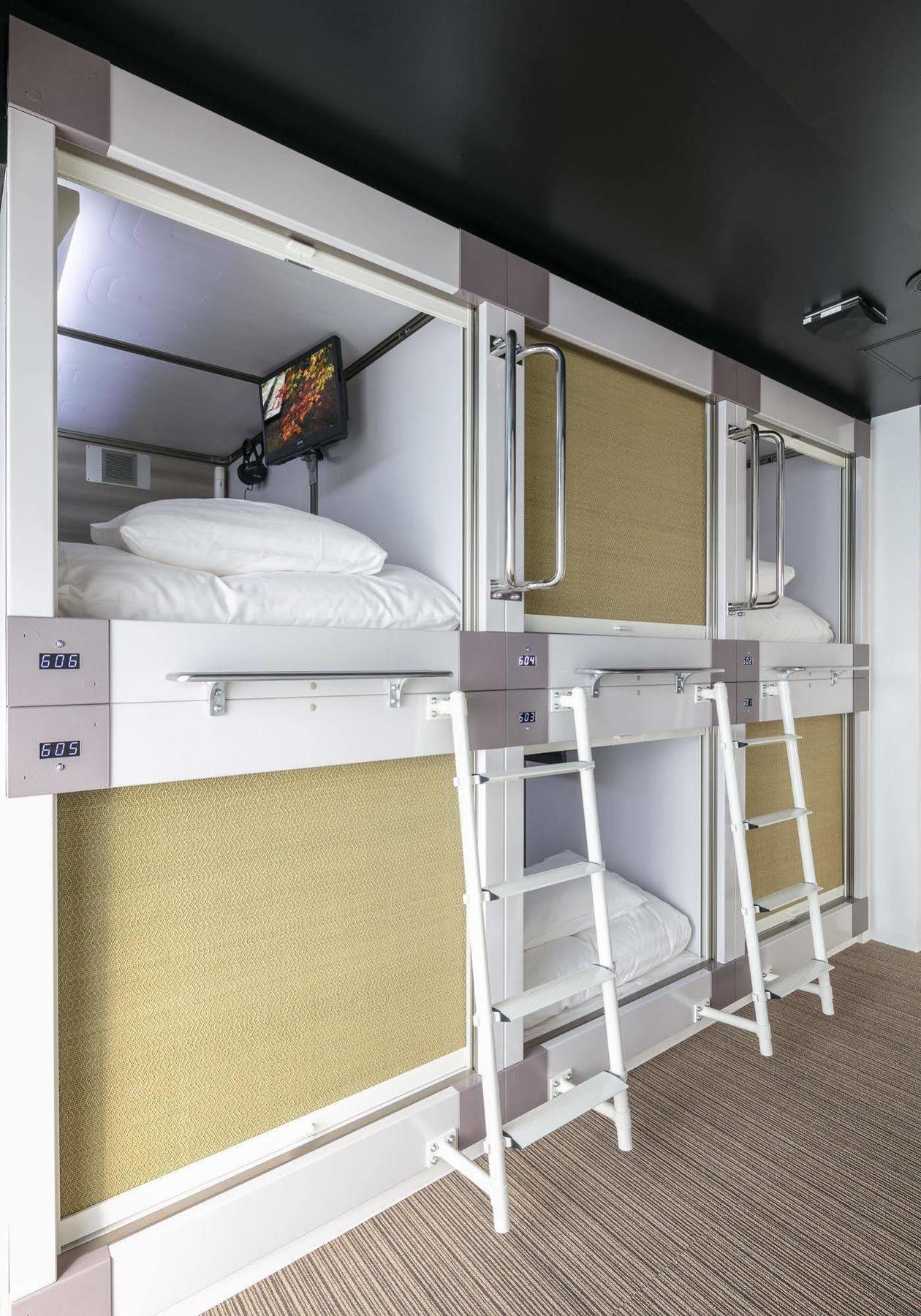 Capsule Resort Kyoto Square Экстерьер фото