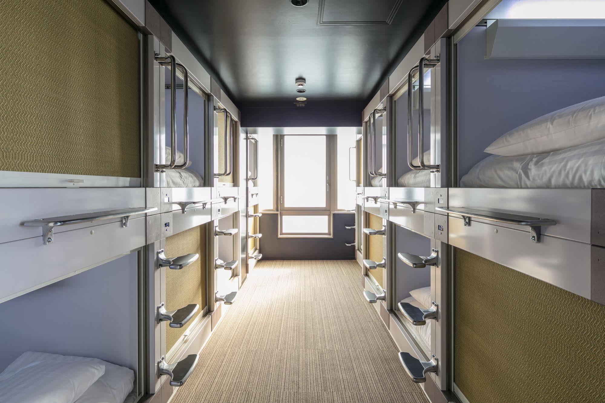 Capsule Resort Kyoto Square Экстерьер фото